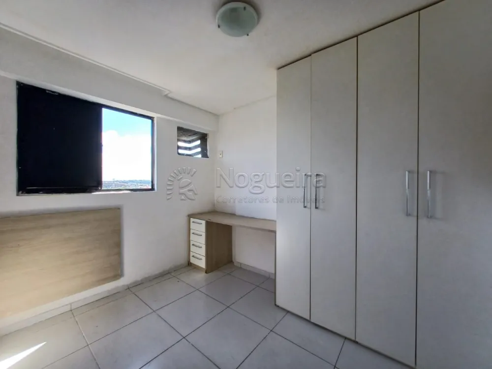 Imagem Apartamento com 2 Quartos à Venda, 65 m²em Encruzilhada - Recife