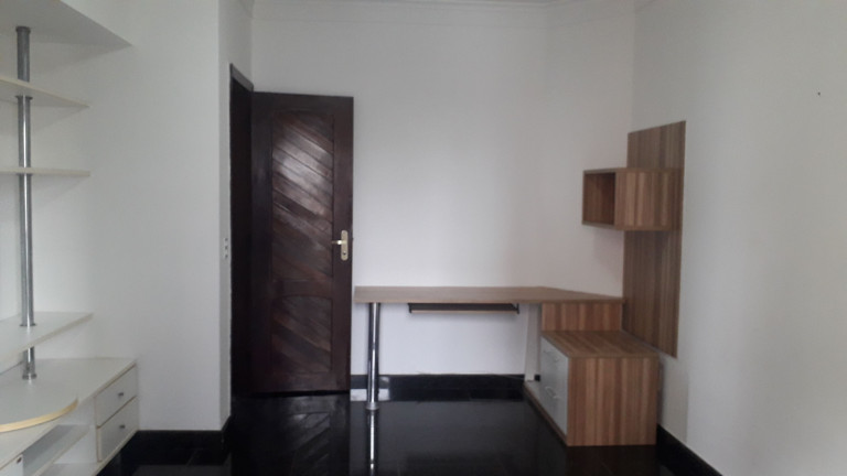 Imagem Apartamento com 4 Quartos para Alugar, 200 m² em Batista Campos - Belém