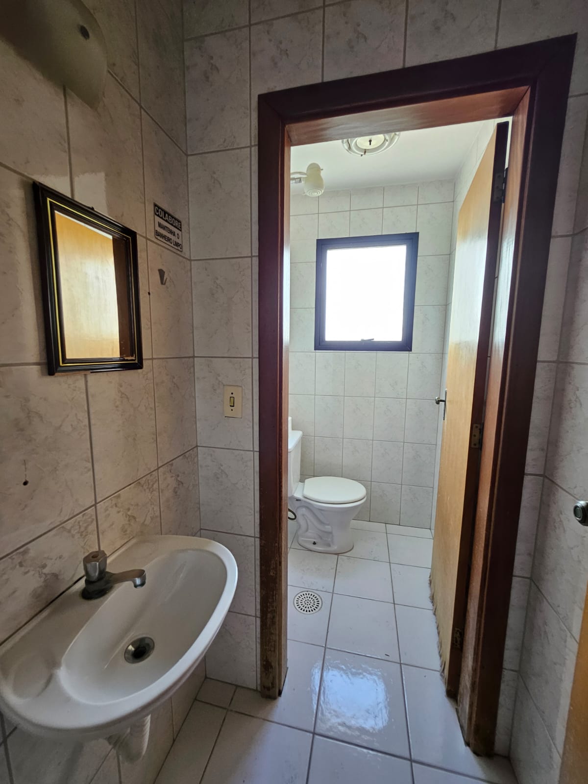 Foto do imóvel: Sala Comercial à Venda, 80 m² em  - 