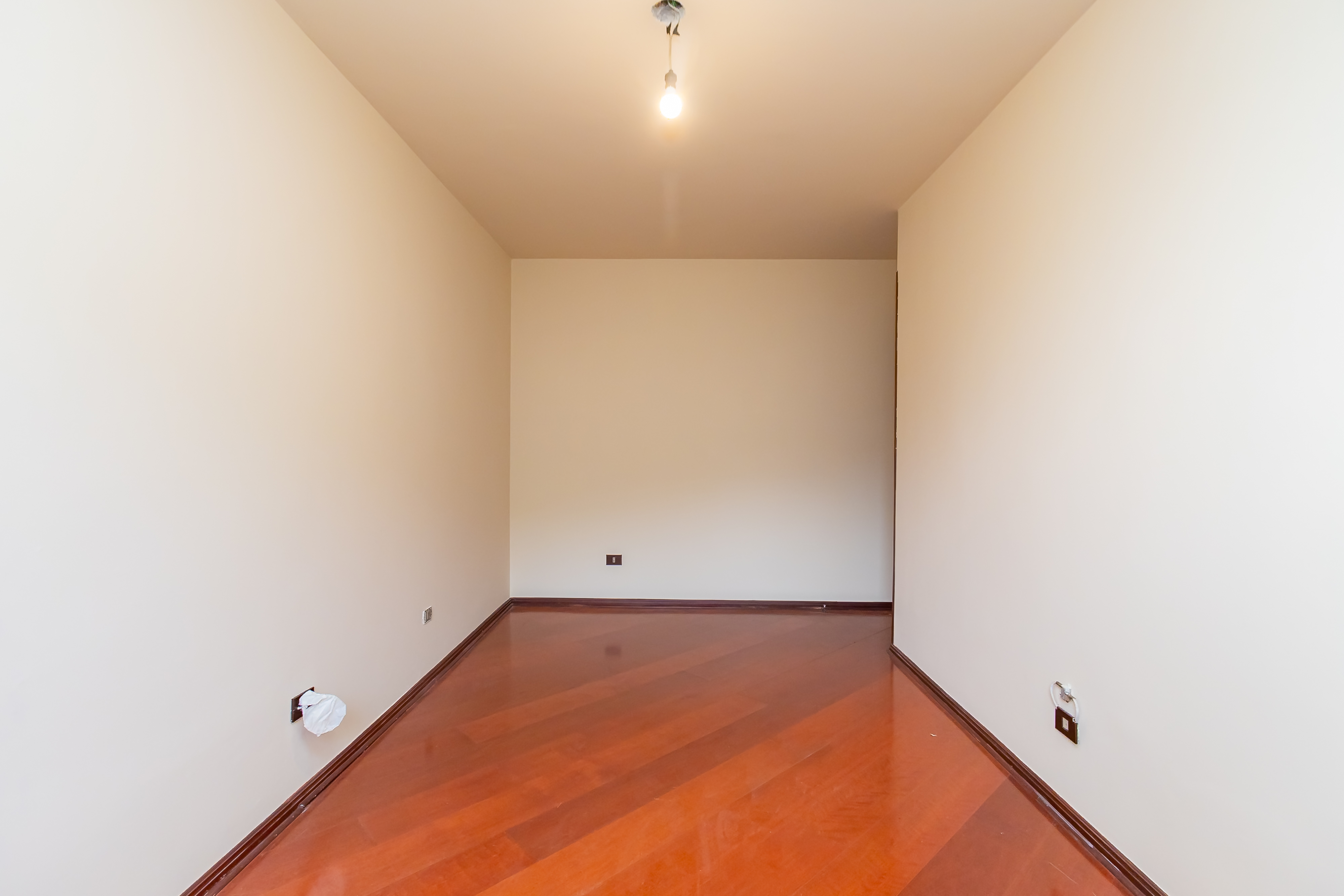 Foto do imóvel: Casa de Condomínio com 3 Quartos à Venda, 278 m²em Vista Alegre - Curitiba