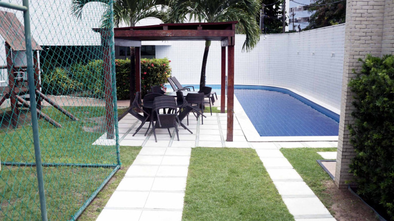 Imagem Apartamento com 2 Quartos à Venda, 62 m² em Torre - Recife