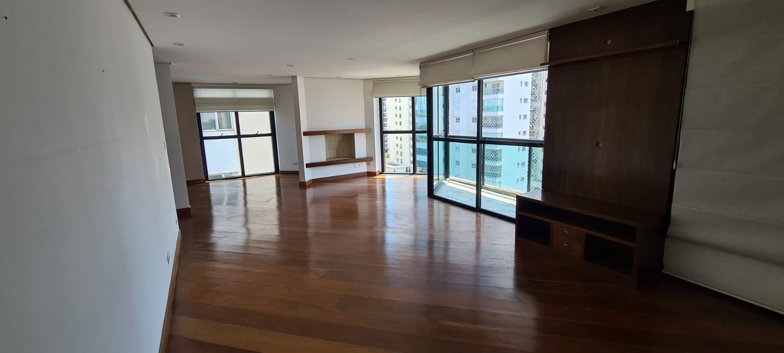 Imagem Apartamento com 3 Quartos à Venda ou Locação, 184 m²em Indianópolis - São Paulo