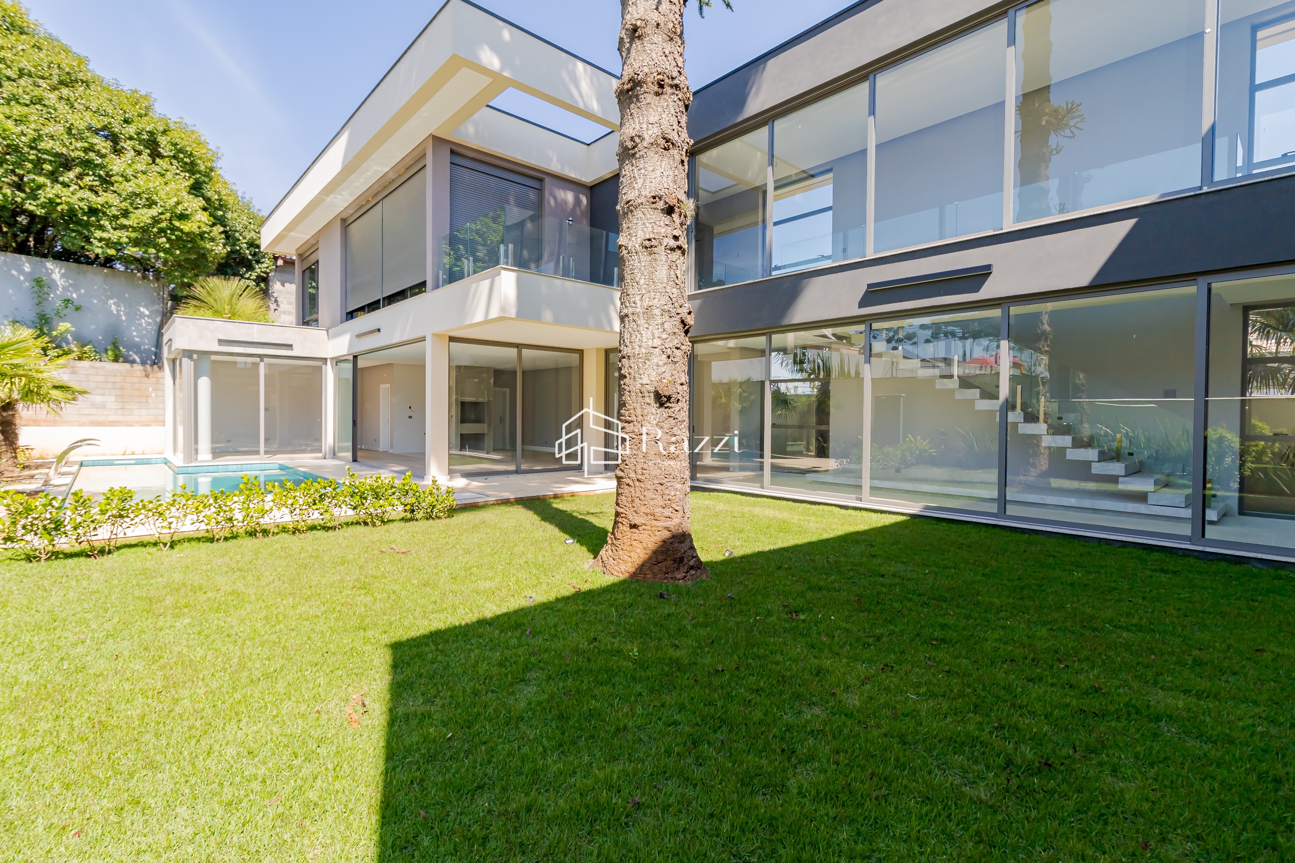 Imagem Casa de Condomínio com 4 Quartos à Venda, 531 m²em São Braz - Curitiba