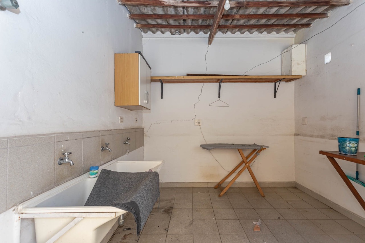 Foto do imóvel: Casa com 2 Quartos à Venda ou Locação, 237 m² em Cidade Monções - São Paulo