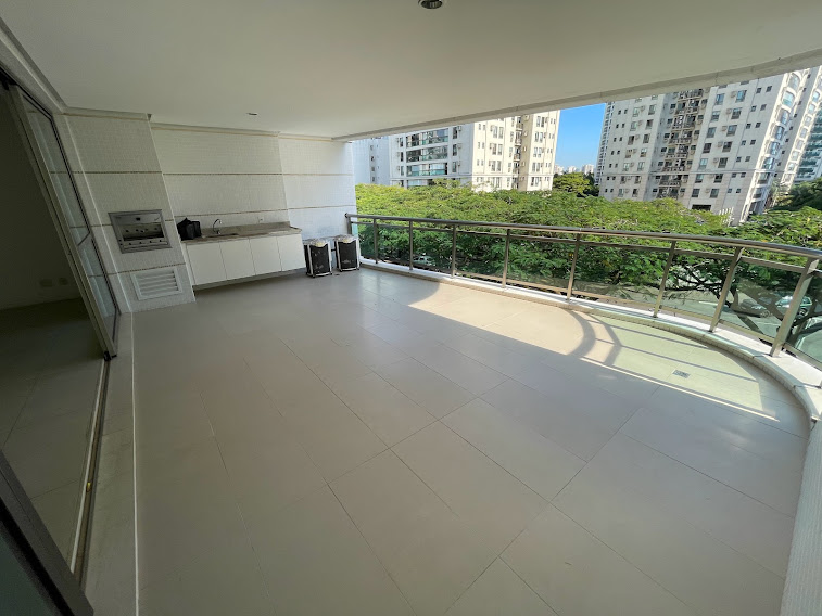 Apartamento com 4 Quartos à Venda, 275 m²em Barra da Tijuca - Rio de Janeiro