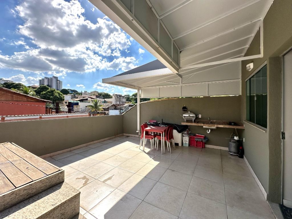 Foto do imóvel: Casa com 3 Quartos à Venda, 122 m² em Planalto - Belo Horizonte