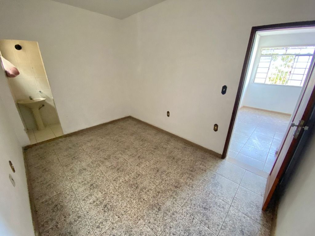 Foto do imóvel: Casa com 2 Quartos à Venda, 110 m² em Planalto - Belo Horizonte Foto do imóvel: Casa com 2 Quartos à Venda, 110 m² em Planalto - Belo Horizonte
