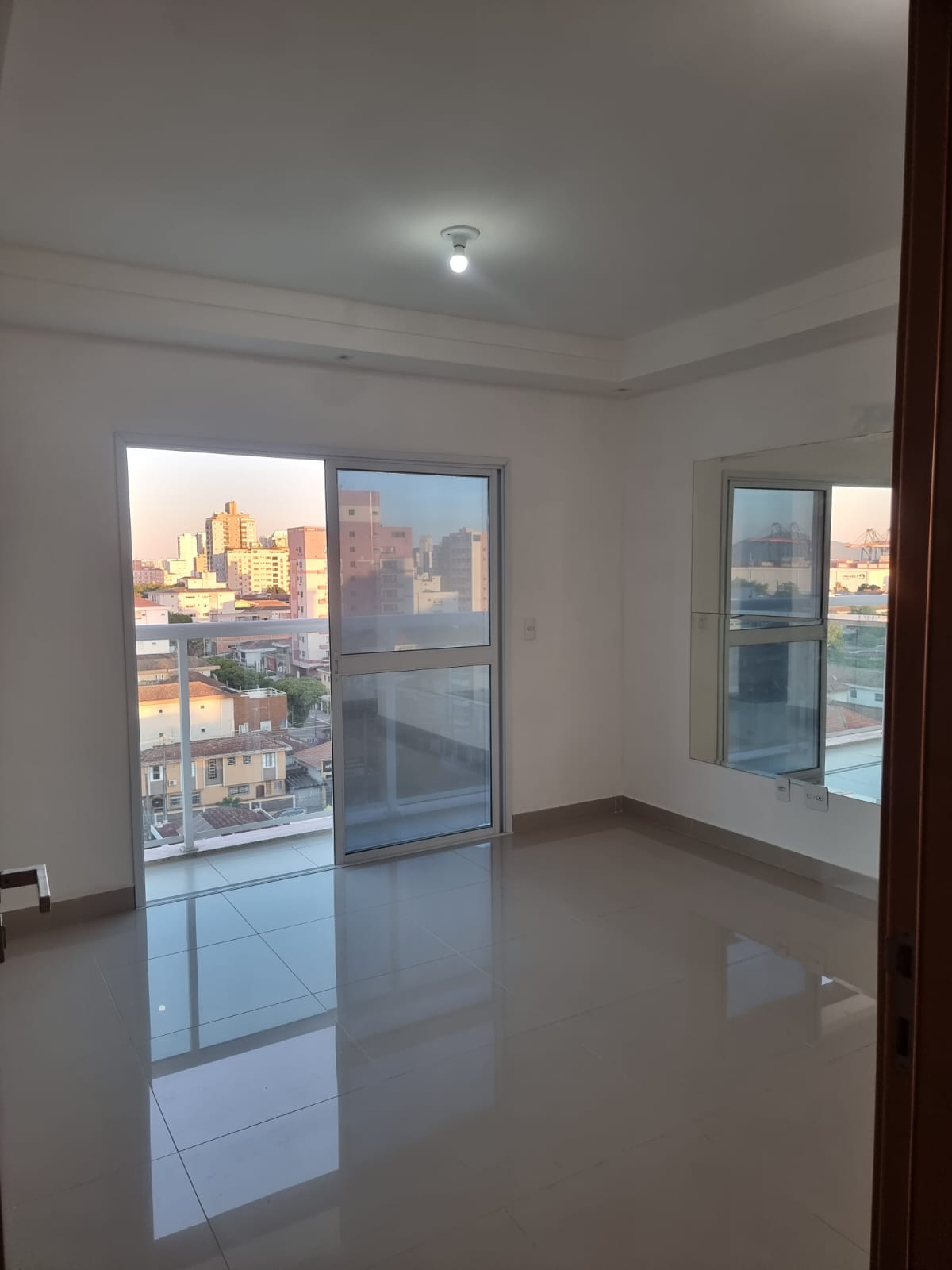 Imagem Apartamento com 2 Quartos à Venda, 54 m²em Aparecida - Santos