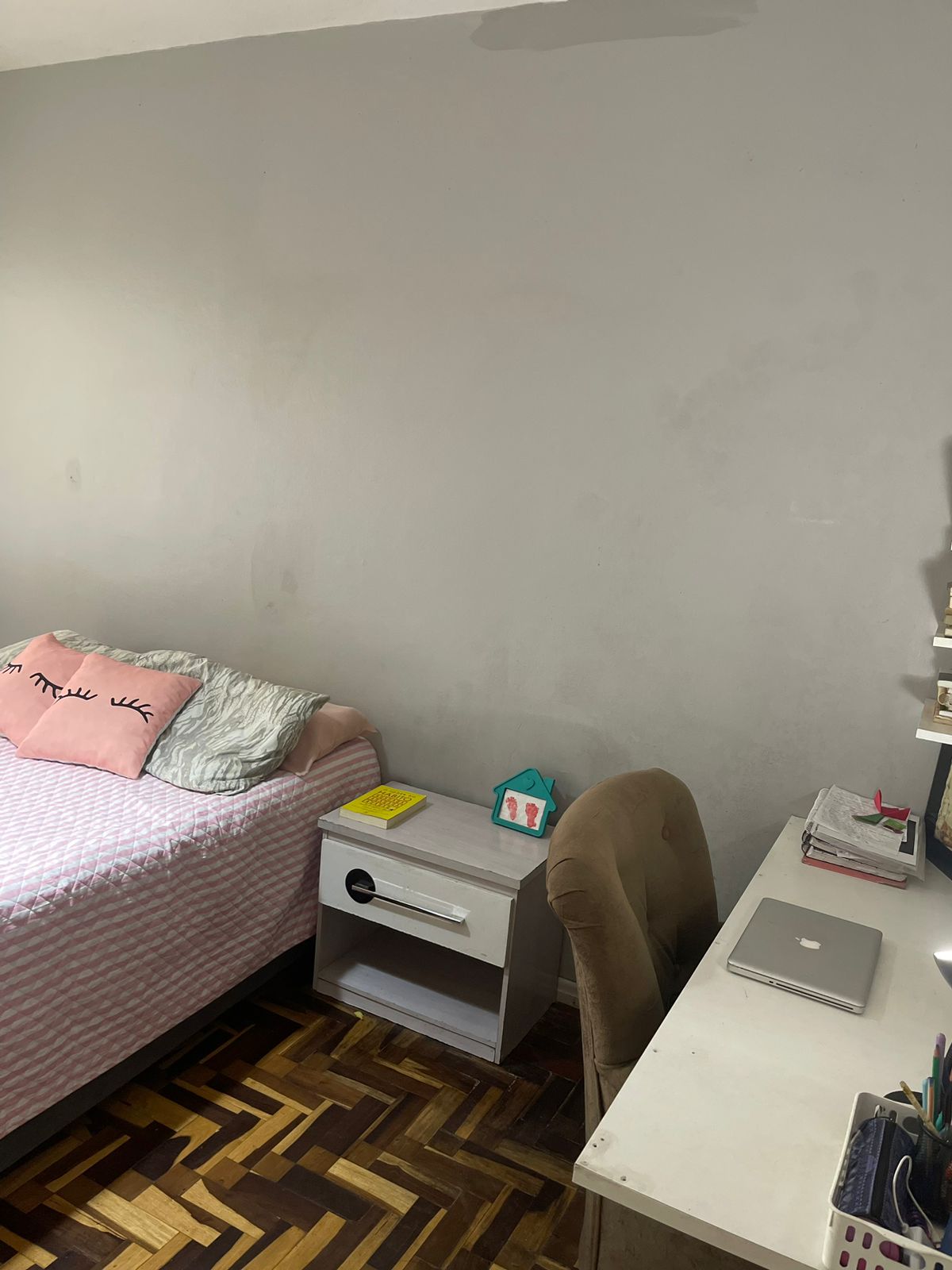 Apartamento com 2 Quartos à Venda, 68 m²em Vila Ipiranga - Porto Alegre