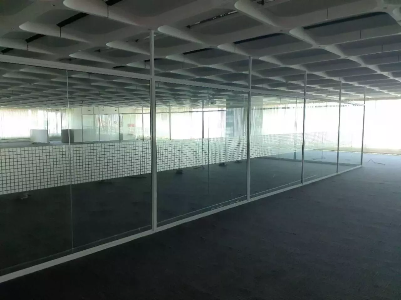 Foto do imóvel: Sala Comercial à Venda ou Locação, 2.844 m² em Jardim São Luís - São Paulo