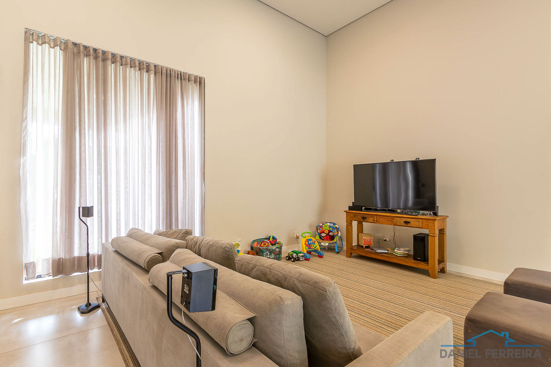 Foto do imóvel: Casa de Condomínio com 3 Quartos à Venda, 240 m² em Setor Habitacional Tororó (Jardim Botânico) - Brasília