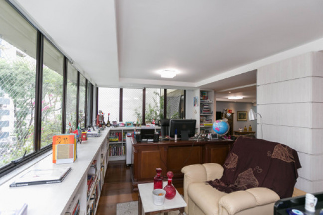 Apartamento com 4 Quartos à Venda ou Locação, 239 m²em Batel - Curitiba