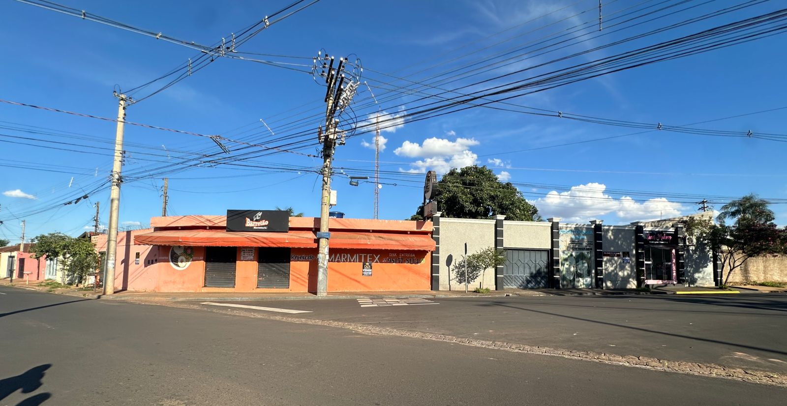 Foto do imóvel: Consultório à Venda, Locação ou Temporada, 360 m² em Zéquinha Amendola - Barretos