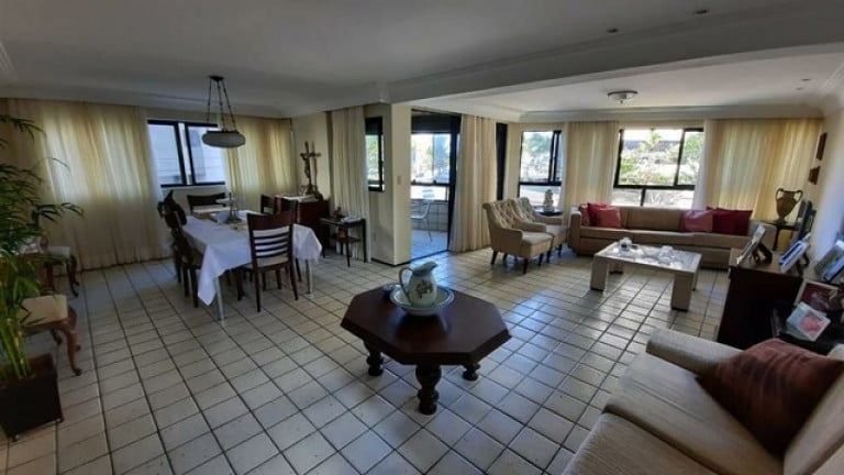 Imagem Apartamento com 4 Quartos à Venda, 190 m² em Boa Viagem - Recife