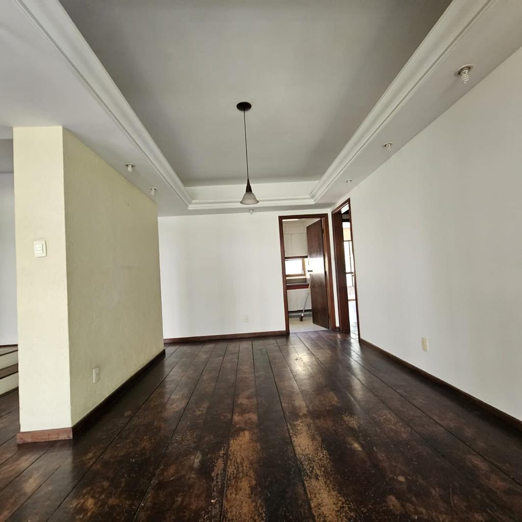 Imagem Apartamento com 3 Quartos à Venda, 165 m²em Jardim Apipema - Salvador