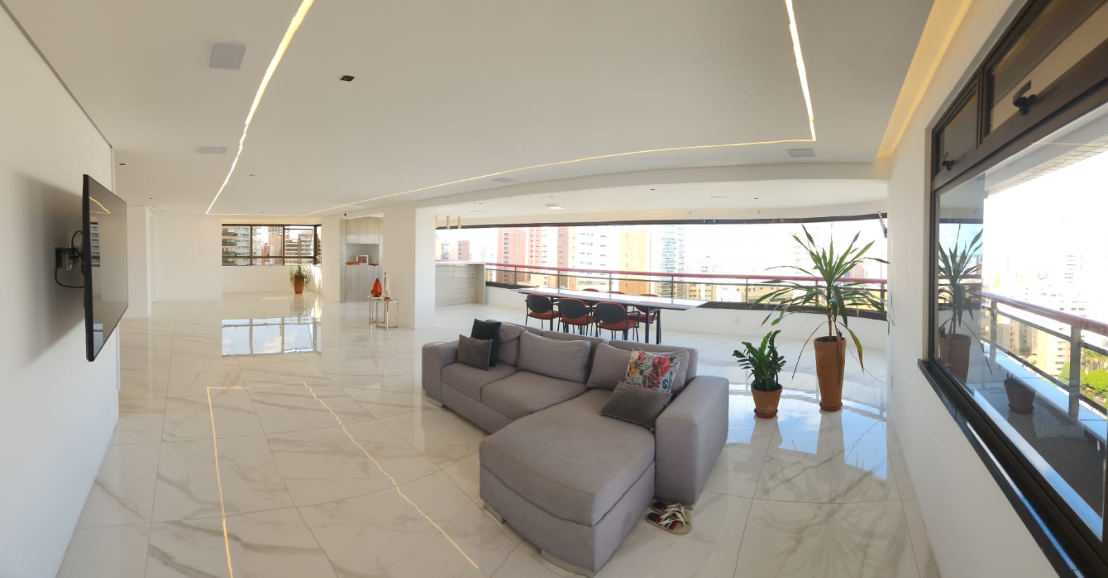 Apartamento com 5 Quartos à Venda, 340 m²em Meireles - Fortaleza