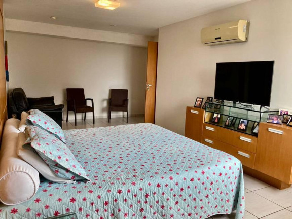 Imagem Apartamento com 4 Quartos à Venda, 230 m² em Caxangá - Recife