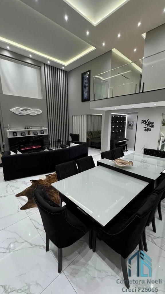 Foto do imóvel: Casa de Condomínio com 4 Quartos à Venda, 367 m² em Abranches - Curitiba