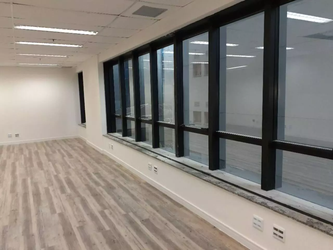 Foto do imóvel: Sala Comercial para Alugar, 88 m² em Vila Olímpia - São Paulo