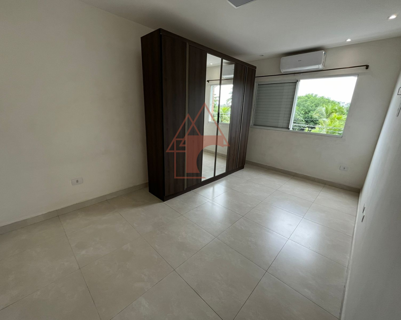 Imagem Apartamento com 2 Quartos à Venda, 5 m²em Jardim Casqueiro - Cubatão