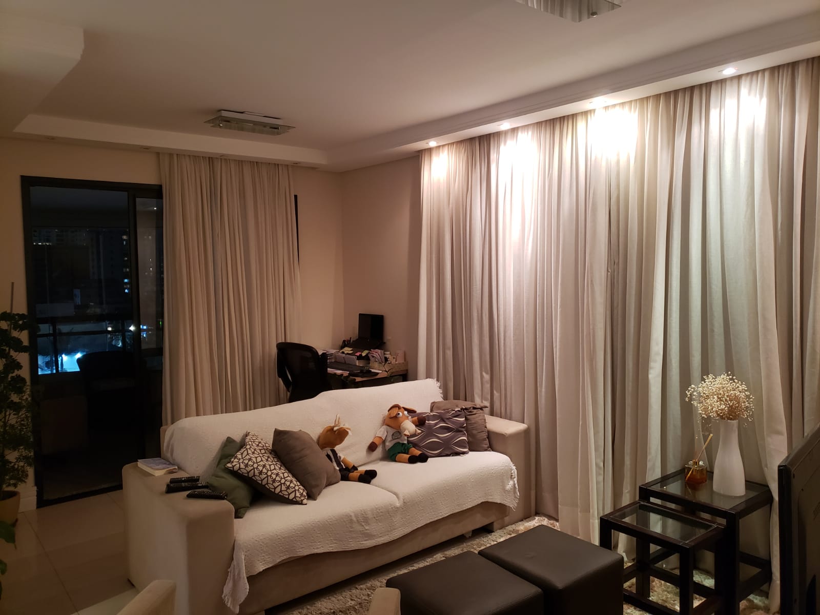 Imagem Apartamento com 3 Quartos à Venda, 103 m²em Moema - São Paulo