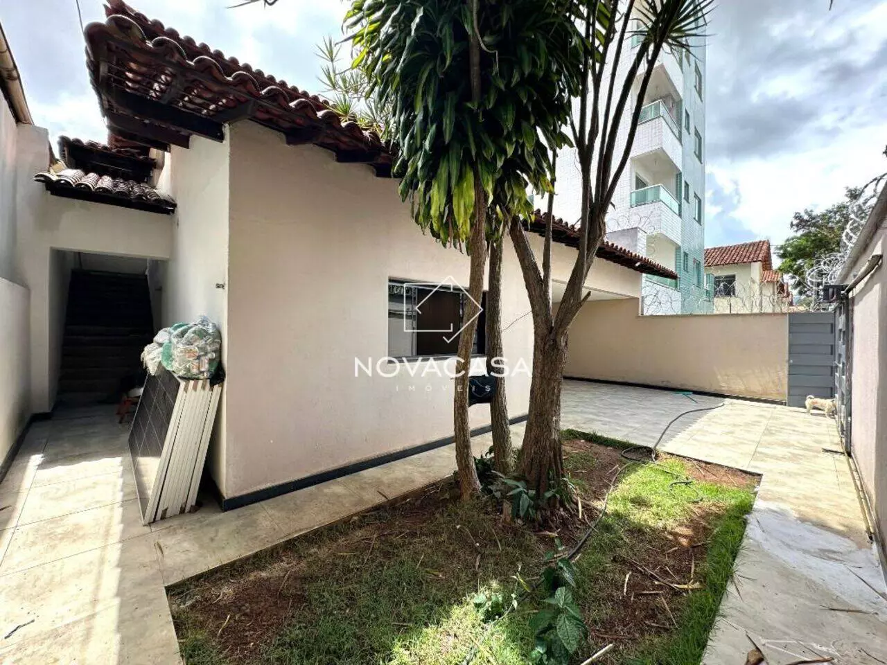 Foto do imóvel: Casa com 5 Quartos à Venda, 250 m² em Rio Branco - Belo Horizonte Foto do imóvel: Casa com 5 Quartos à Venda, 250 m² em Rio Branco - Belo Horizonte