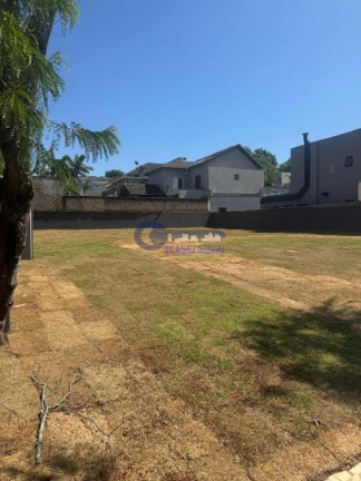 Terreno à Venda, 678 m² em Tamboré - Santana De Parnaíba