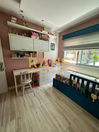 Imagem Apartamento com 3 Quartos à Venda, 161 m² em Centro - Joinville