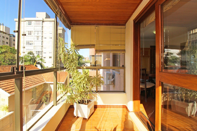 Apartamento com 3 Quartos à Venda, 90 m² em Petrópolis - Porto Alegre