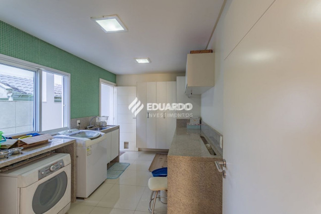 Imagem Casa de Condomínio com 4 Quartos à Venda, 325 m² em Ariribá - Balneário Camboriú