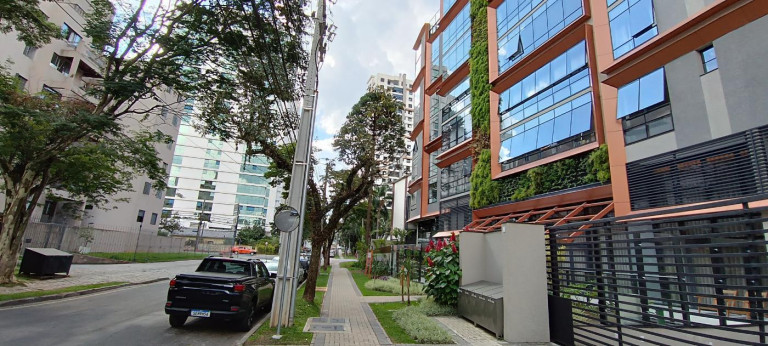 Imagem Apartamento com 3 Quartos à Venda, 230 m² em Cabral - Curitiba