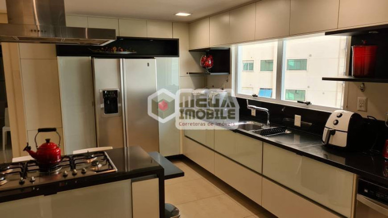 Imagem Apartamento com 4 Quartos à Venda, 260 m² em Centro - Florianópolis