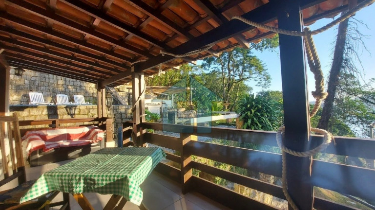 Imagem Casa com 4 Quartos à Venda, 1.500 m² em Vila Velha - Angra Dos Reis