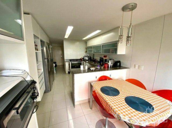 Imagem Apartamento com 4 Quartos à Venda, 234 m² em Barra Da Tijuca - Rio De Janeiro
