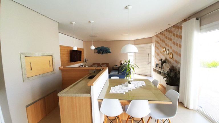 Imagem Casa com 3 Quartos à Venda, 174 m²