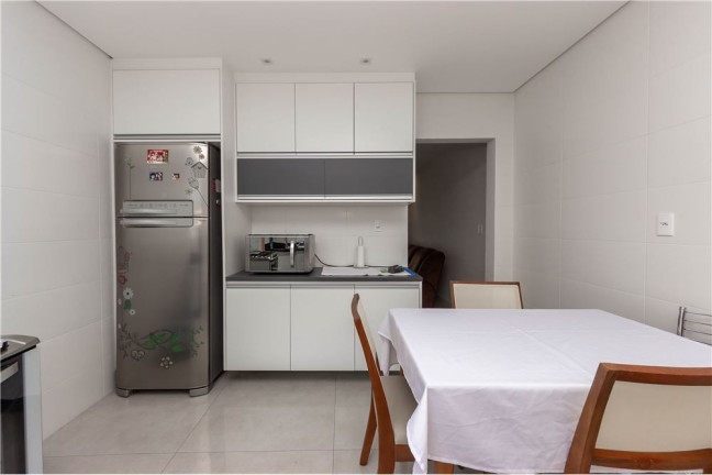 Imagem Casa com 2 Quartos à Venda, 180 m² em Vila Zelina - São Paulo