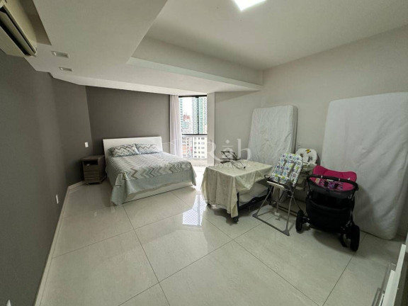 Imagem Apartamento com 3 Quartos à Venda, 170 m² em Centro - Balneário Camboriú