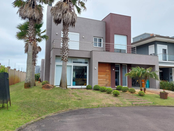 Imagem Casa com 4 Quartos à Venda, 764 m² em Atlântida Sul - Osório