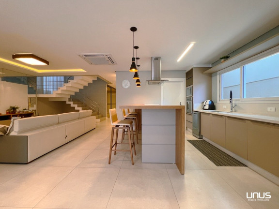 Imagem Casa com 3 Quartos à Venda, 264 m² em Pedra Branca - Palhoça