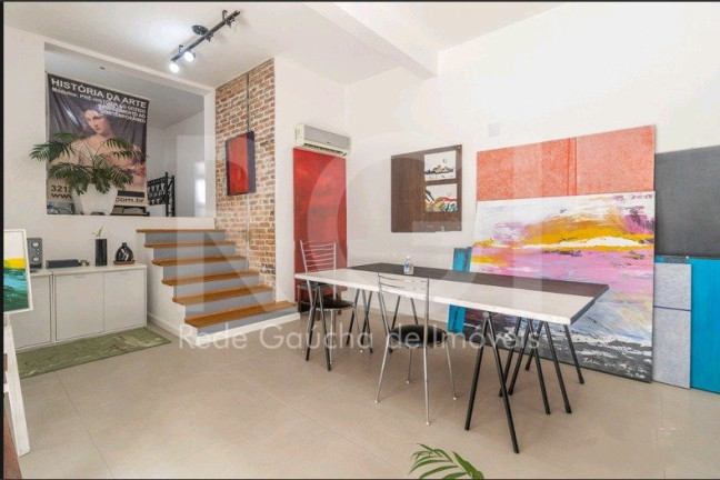 Imagem Casa com 5 Quartos à Venda, 299 m² em Menino Deus - Porto Alegre