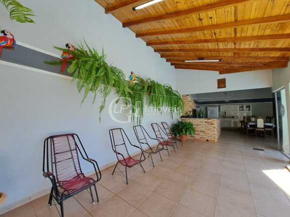 Imagem Casa com 3 Quartos à Venda, 117 m² em Vila Taveirópolis - Campo Grande
