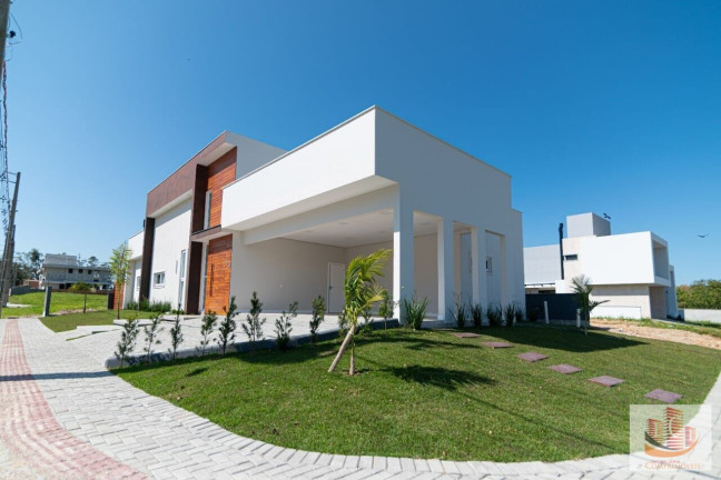 Imagem Casa com 3 Quartos à Venda, 208 m² em Monte Castelo - Tubarão
