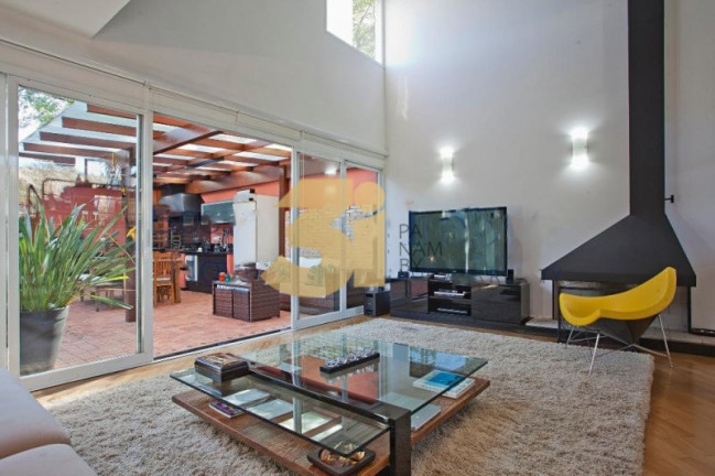 Imagem Casa de Condomínio com 3 Quartos à Venda, 310 m² em Campo Belo - São Paulo