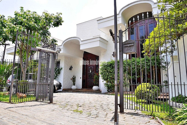 Casa com 4 Quartos à Venda, 572 m² em Jardim Guedala - São Paulo