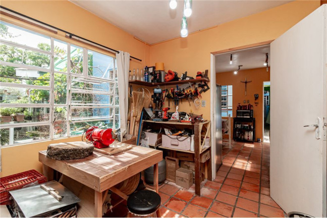 Imagem Casa com 4 Quartos à Venda, 234 m² em Vila Ipiranga - Porto Alegre