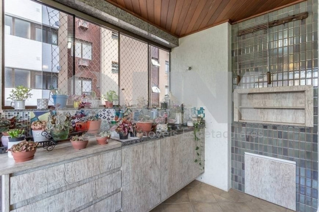 Imagem Apartamento com 3 Quartos à Venda, 146 m² em Petrópolis - Porto Alegre
