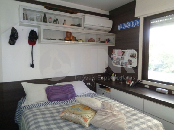 Imagem Apartamento com 3 Quartos à Venda, 125 m² em Moinhos De Vento - Porto Alegre