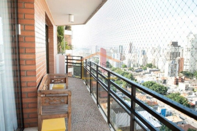 Apartamento com 4 Quartos à Venda, 275 m² em Pacaembu - São Paulo