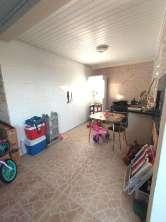Imagem Casa com 3 Quartos à Venda, 146 m² em Camobi - Santa Maria