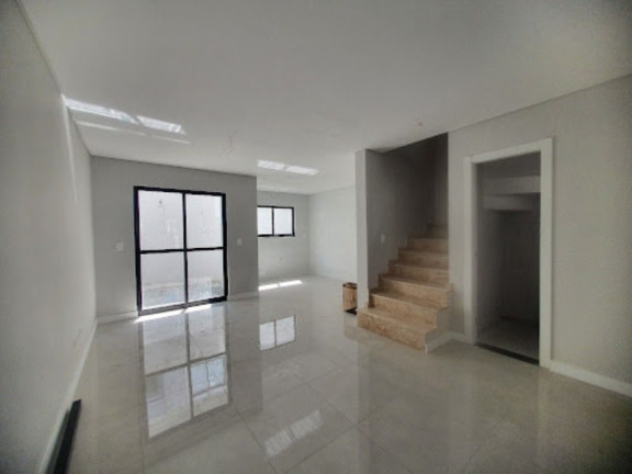 Casa com 3 Quartos à Venda, 149 m² em Uberaba - Curitiba